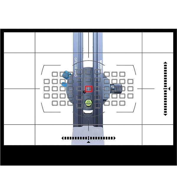 Novoflex VR-System 6/8 Version ab 2015: Justage der Drehachse mittels Sucher: Mittleres AF-Feld sollte auf die Drehachsenmarkierung (weißes Kreuz) zeigen.